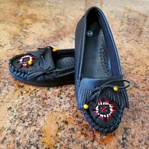 Women's Black Leather Beaded Moccasins Sz 6